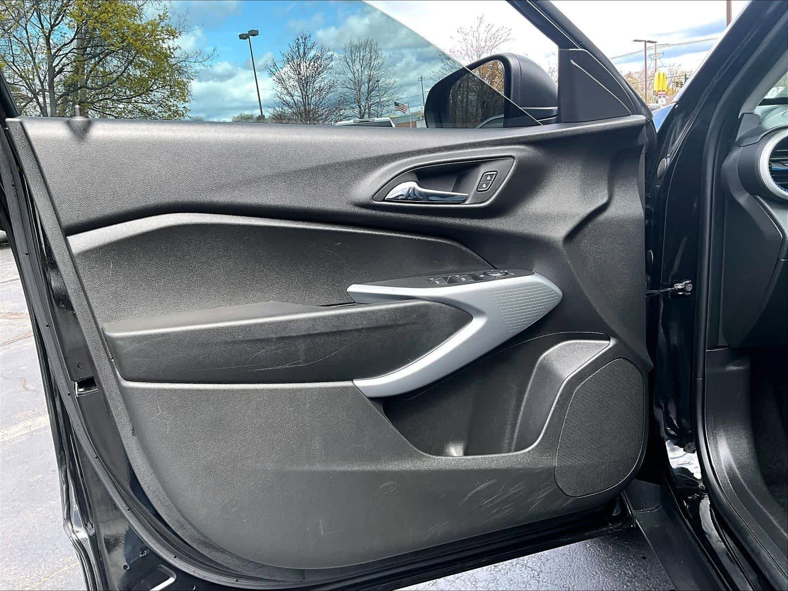 Used 2024 Chevrolet Trax LS FWD image 9