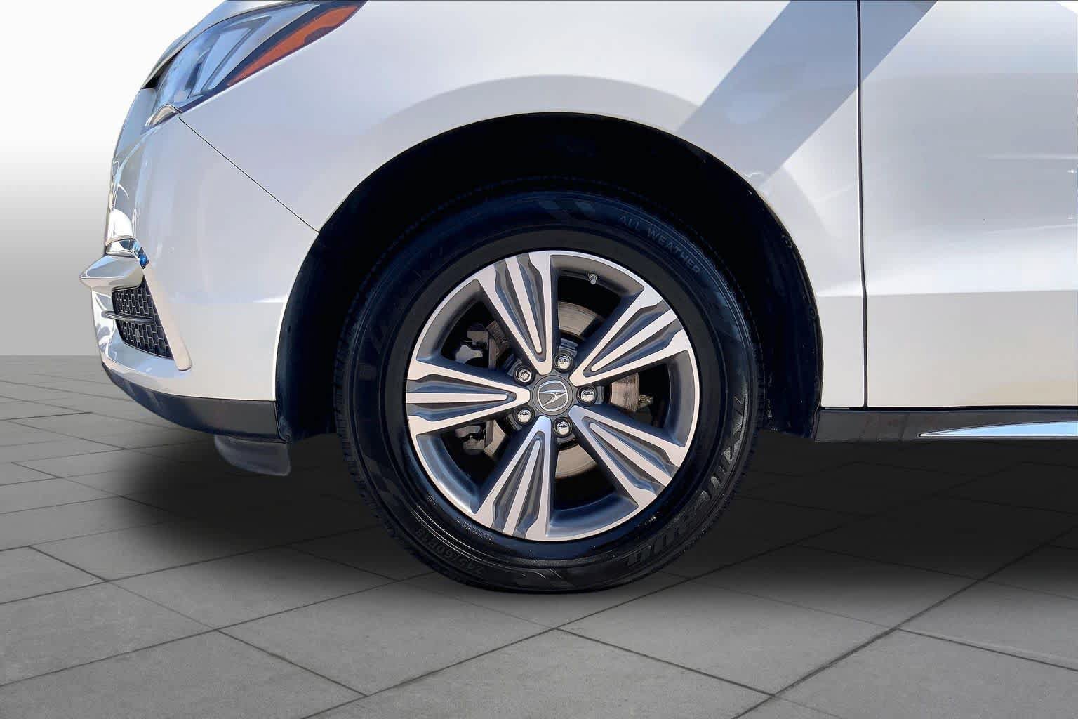 Used 2019 Acura MDX FWD image 11