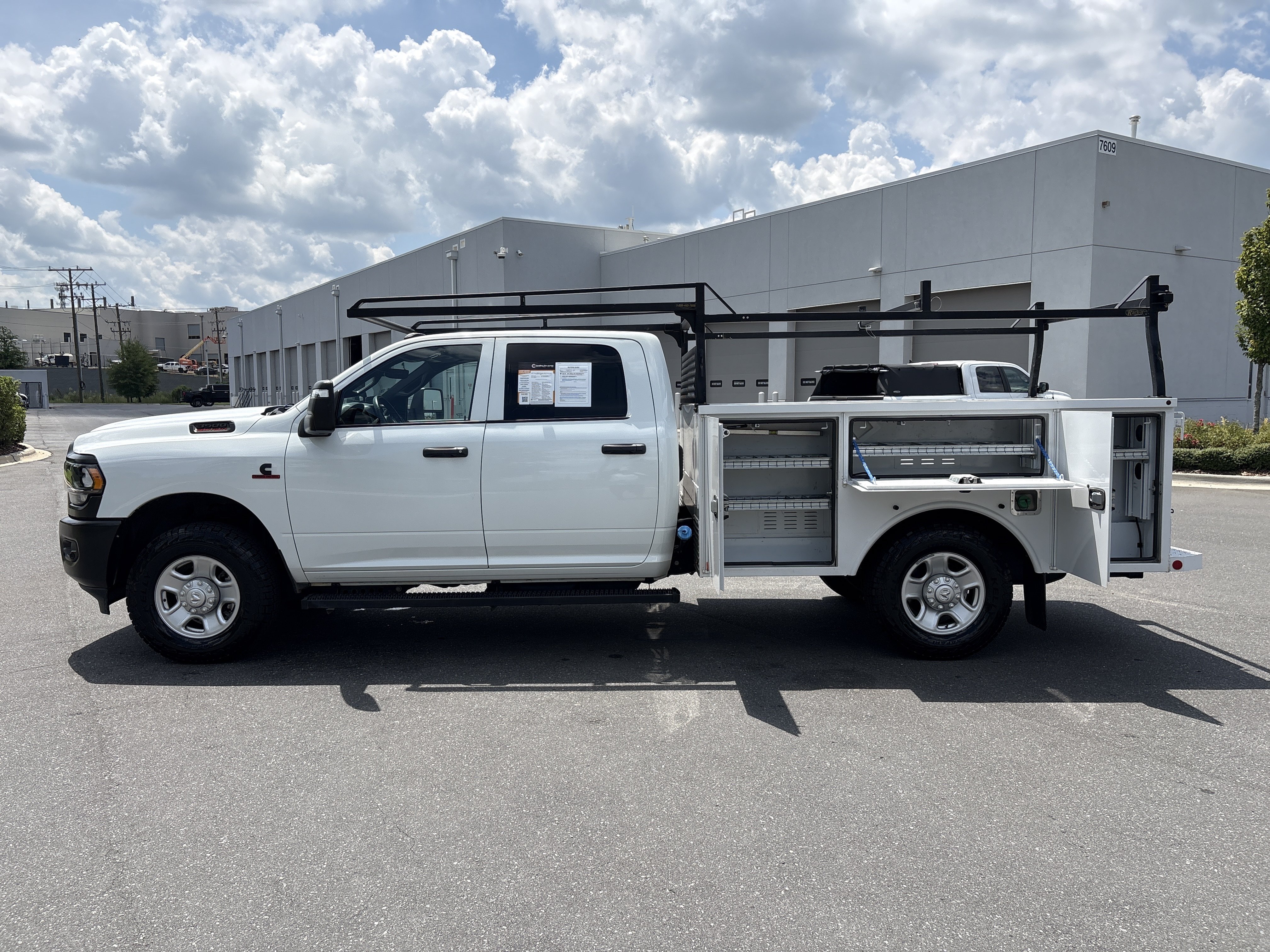 Used 2024 RAM 3500 Tradesman w/ Safety Group AWD/4WD image 6
