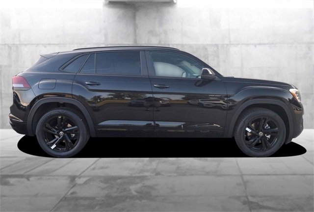 New 2026 Volkswagen Atlas Cross Sport SEL R-Line image 5