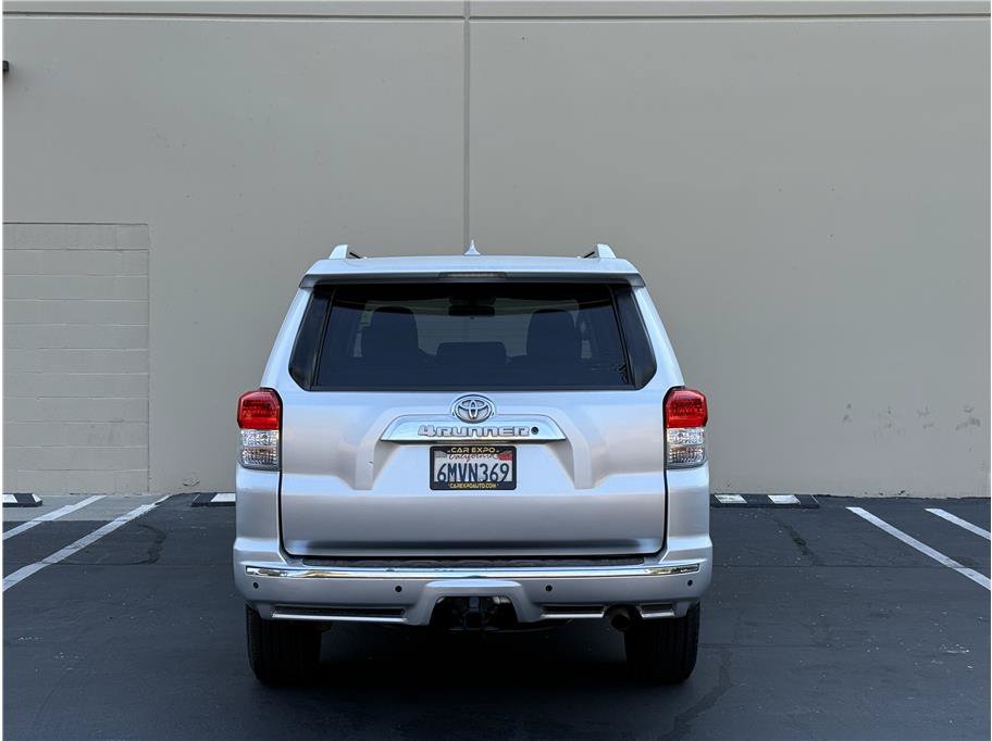Used 2010 Toyota 4Runner SR5 RWD image 5
