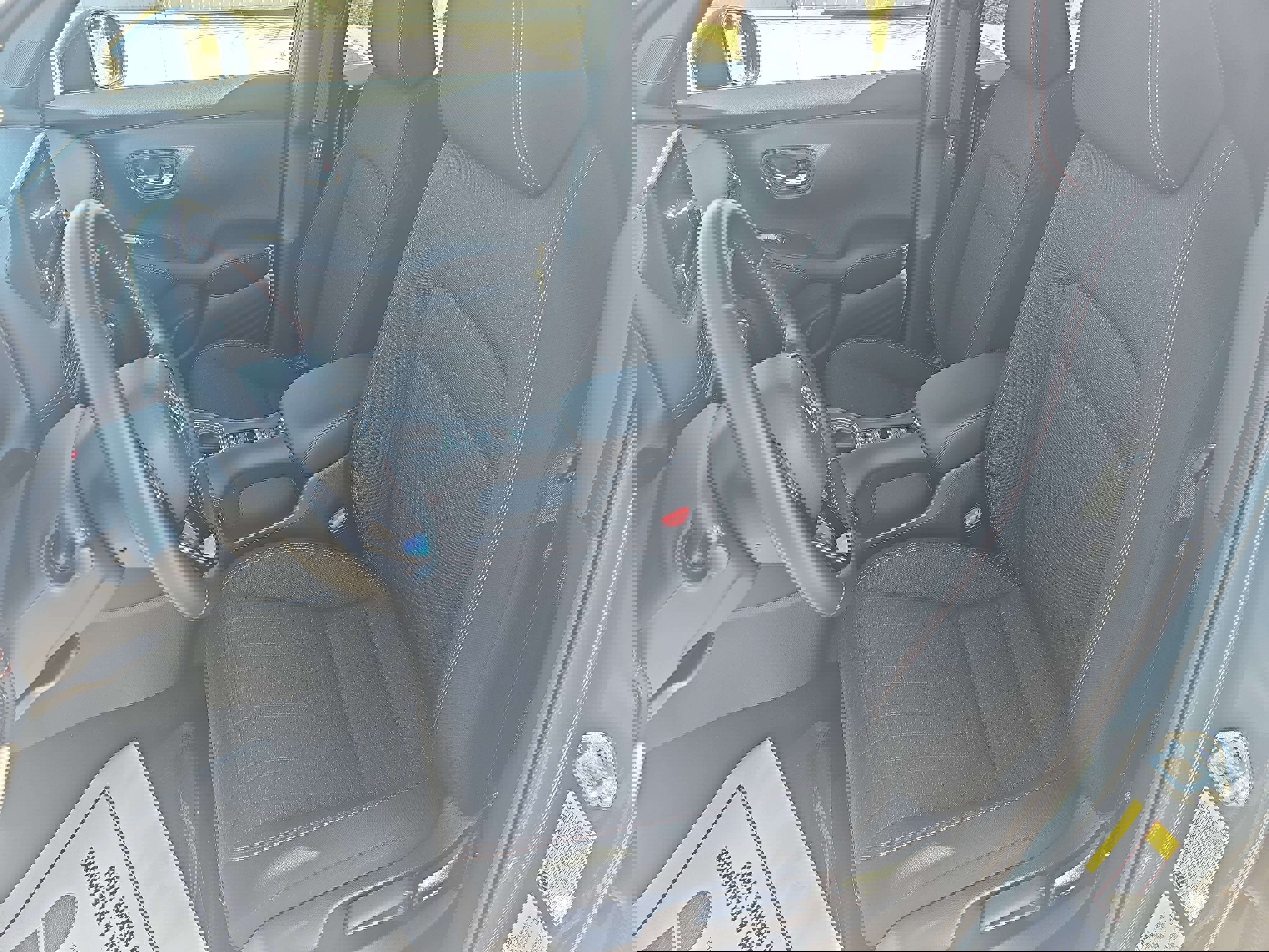 Used 2025 Honda HR-V Sport image 16