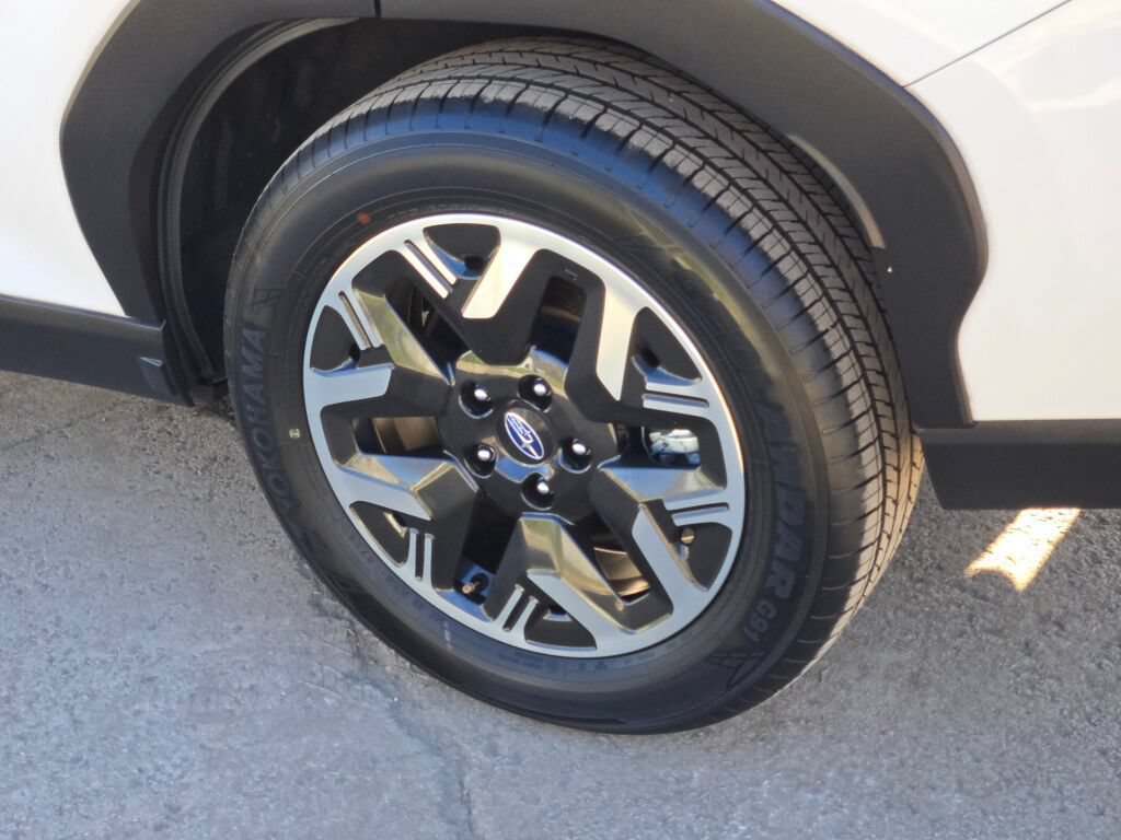 Certified 2025 Subaru Forester Premium AWD/4WD image 15