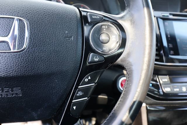 Used 2016 Honda Accord Touring image 45