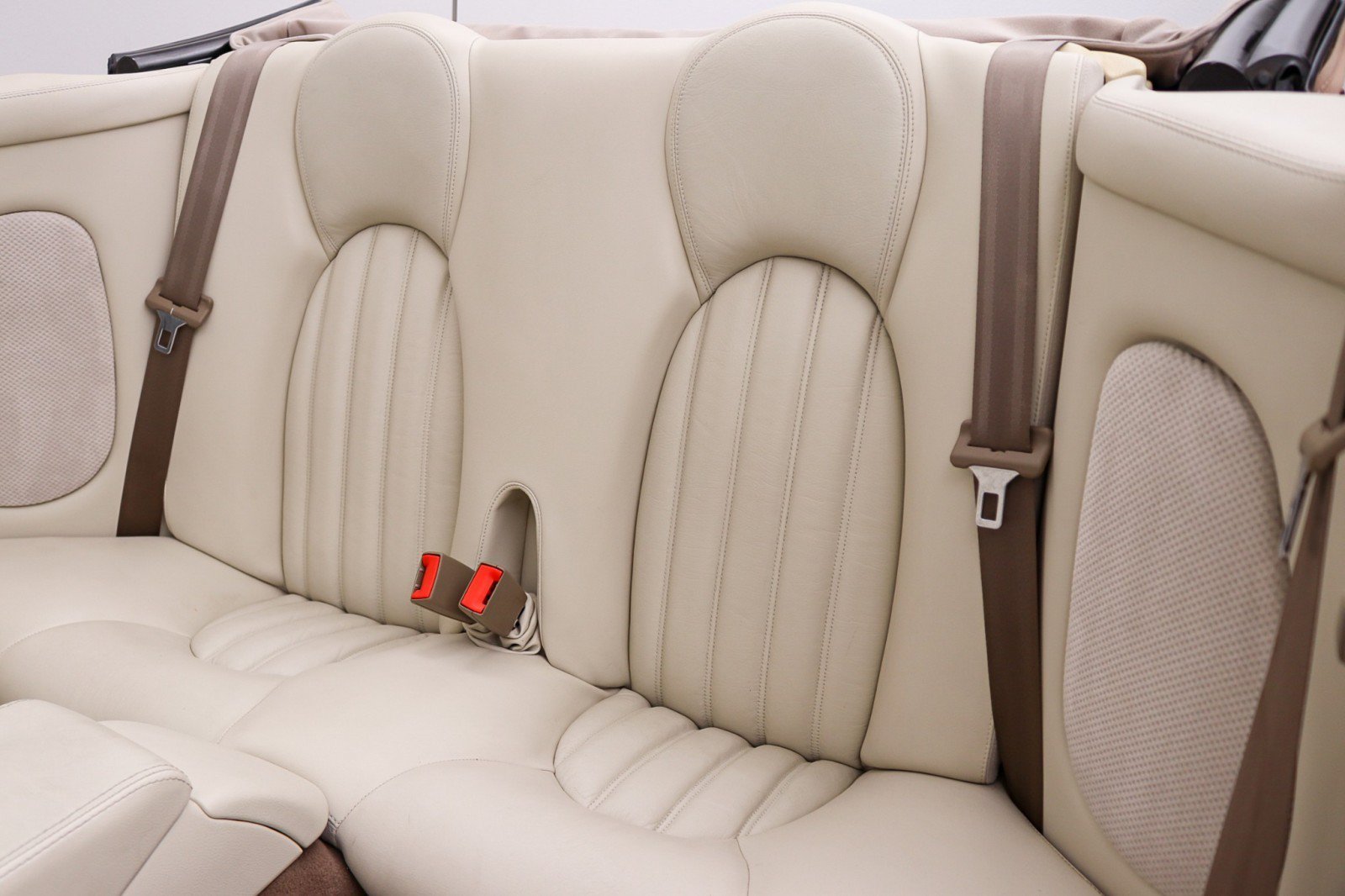 Used 2000 Jaguar XK8 Convertible RWD image 29