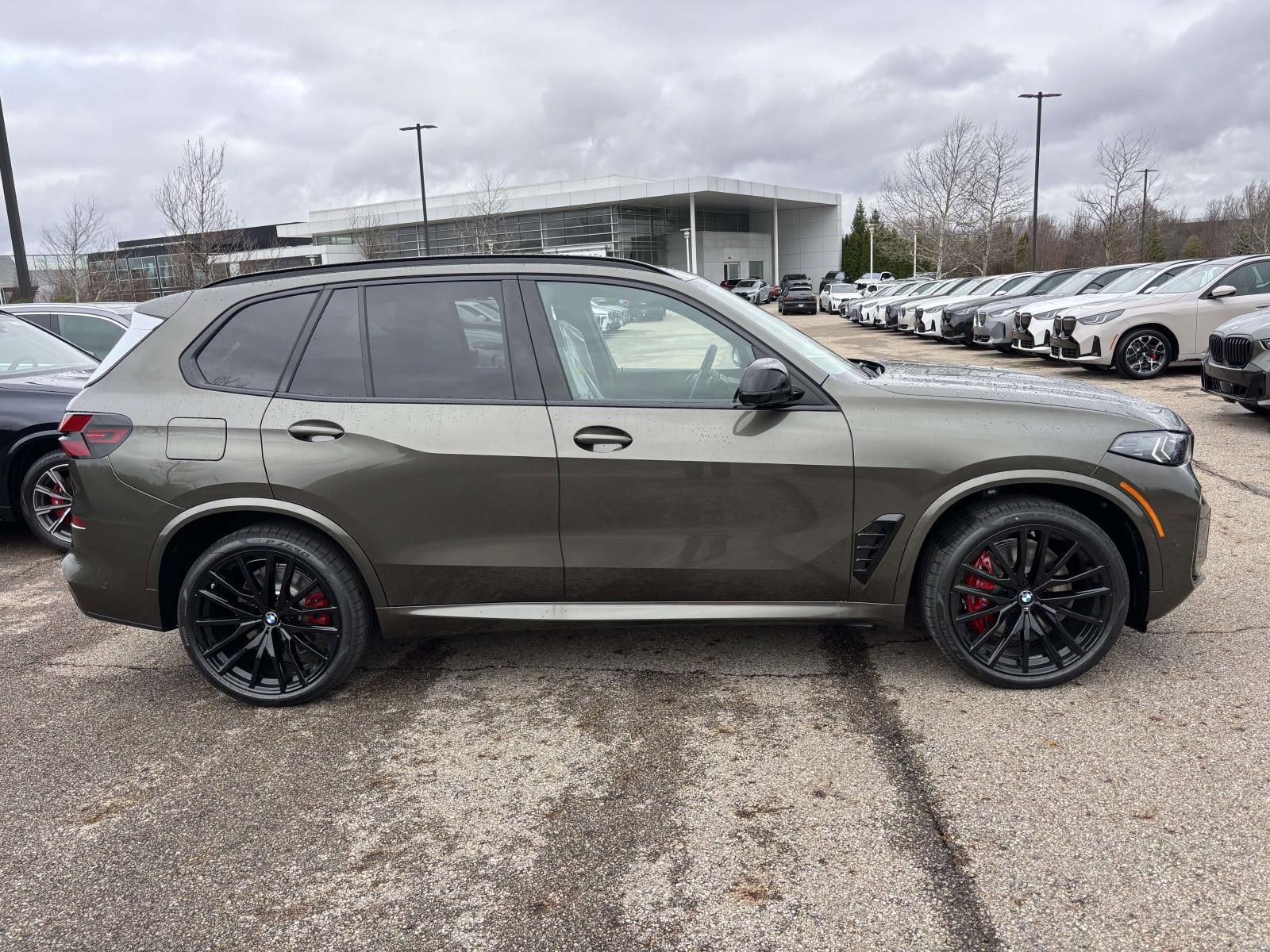 New 2026 BMW X5 M60i image 4