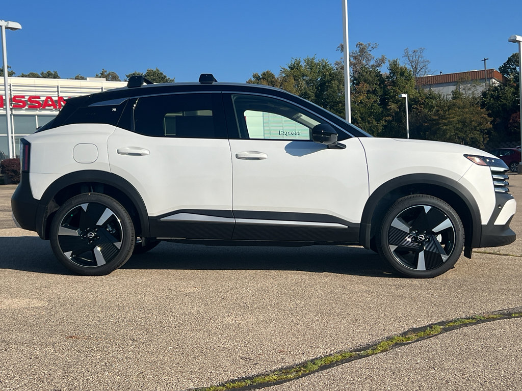 New 2026 Nissan Kicks SR w/ SR Premium Package image 5