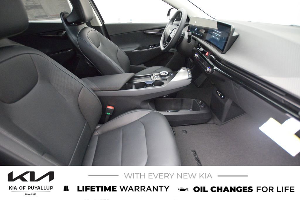 New 2025 Kia EV6 Wind image 16