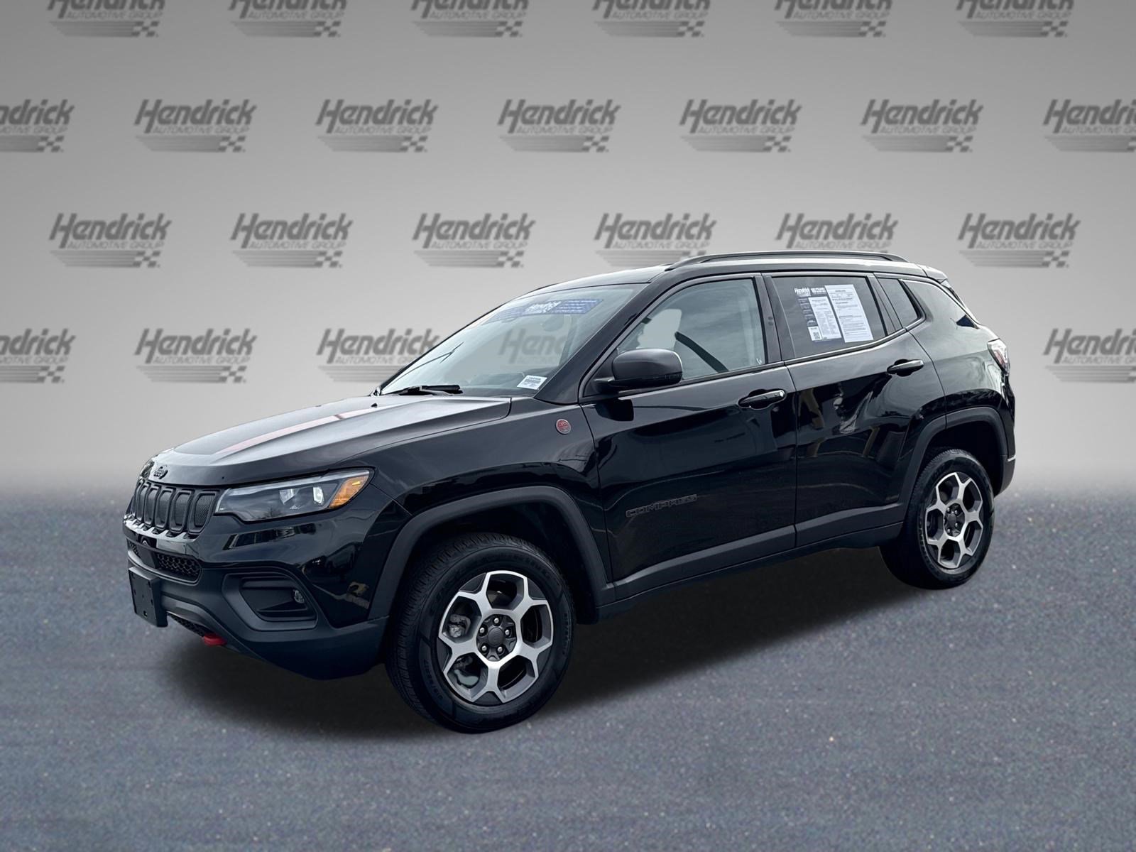 Used 2022 Jeep Compass Trailhawk w/ Trailhawk Elite Group image 4