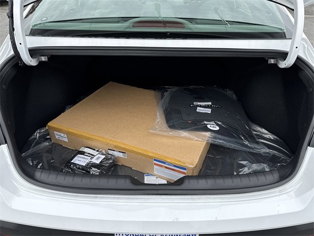 New 2026 Hyundai Elantra Blue image 18