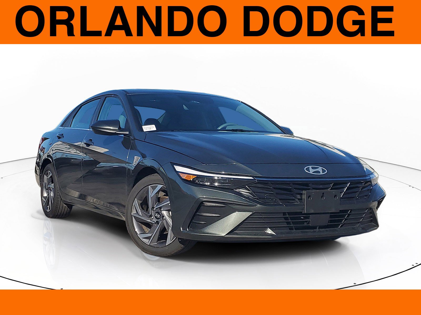 Used 2025 Hyundai Elantra SEL image 1