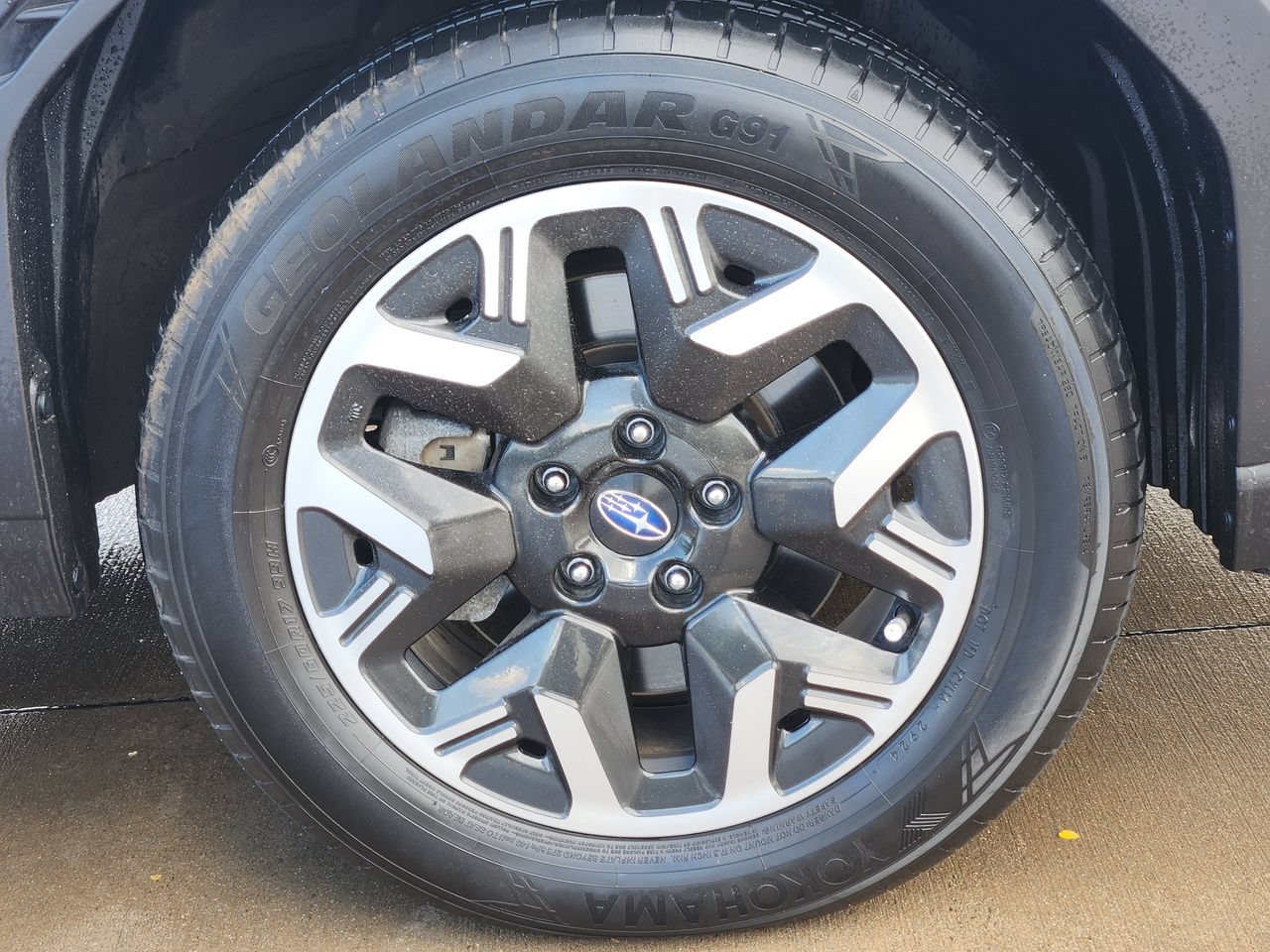 Used 2025 Subaru Forester AWD/4WD image 7