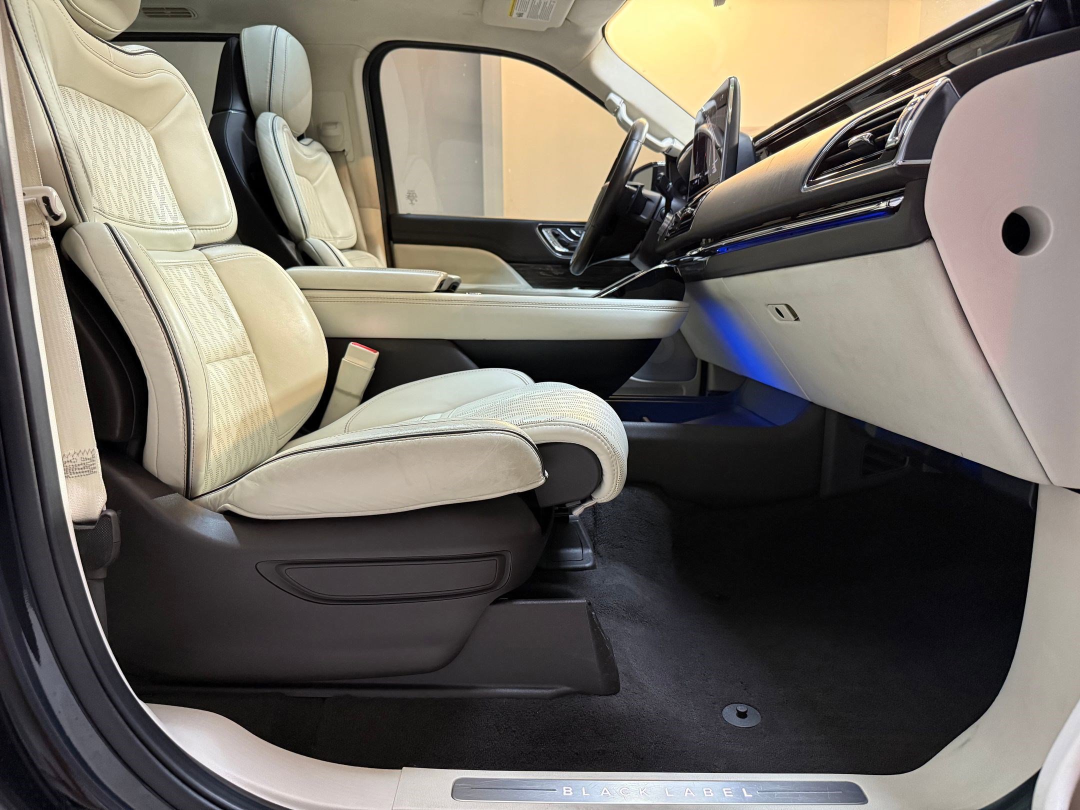 Used 2021 Lincoln Navigator Black Label AWD/4WD image 58