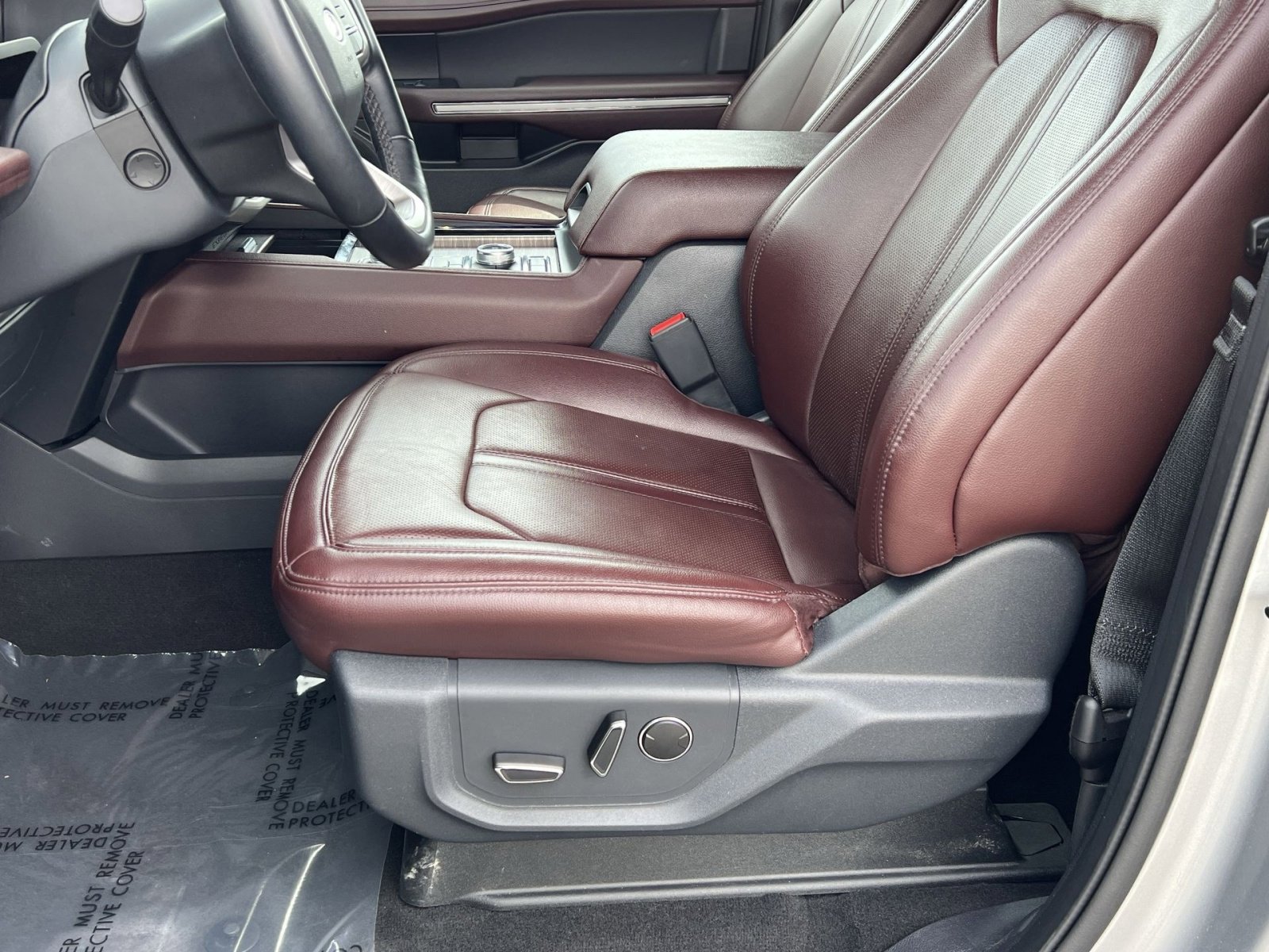 Used 2024 Ford Expedition Max Limited image 10