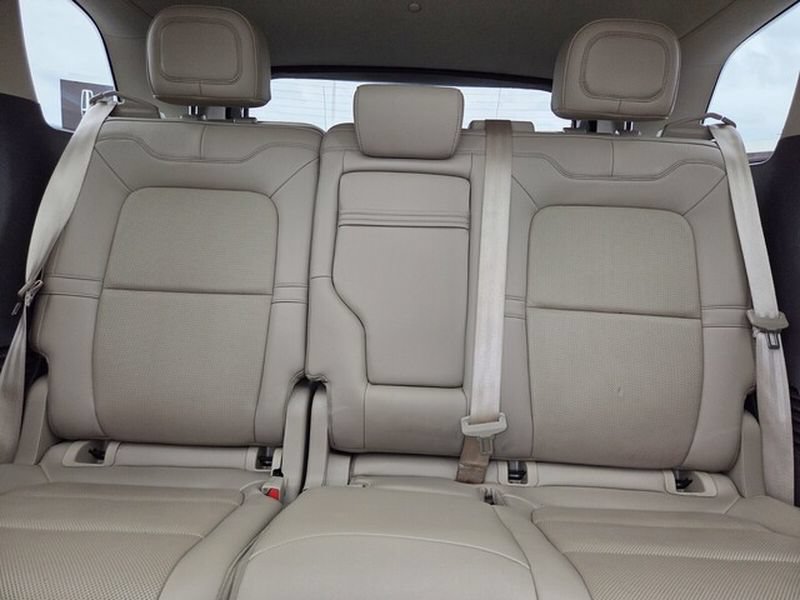 Used 2024 Lincoln Corsair Grand Touring AWD/4WD image 12