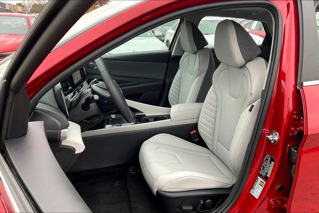 New 2026 Hyundai Elantra Limited image 9