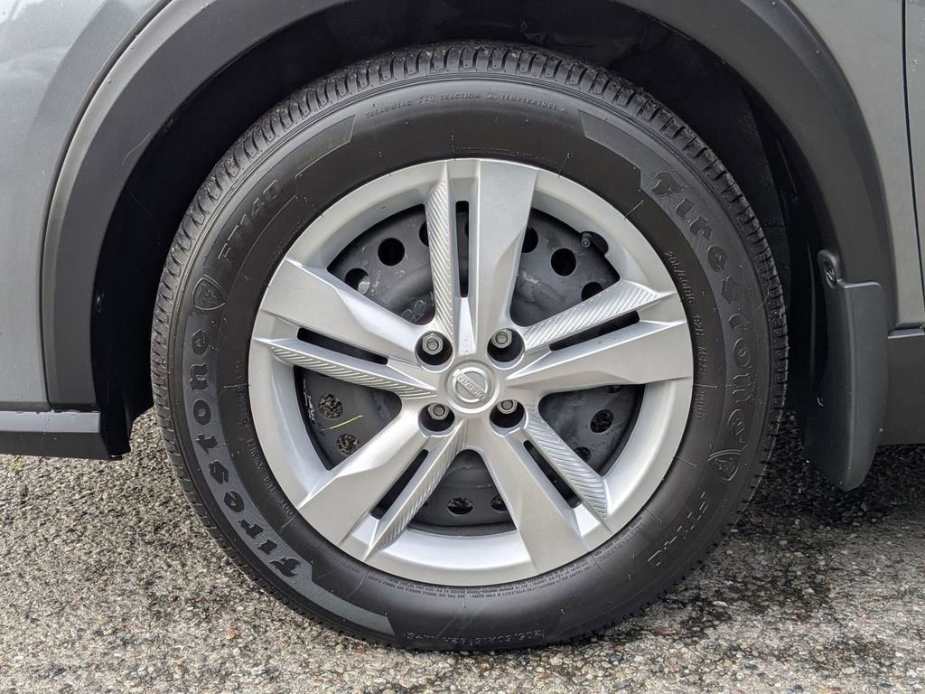 Certified 2025 Nissan Kicks Play S image 9