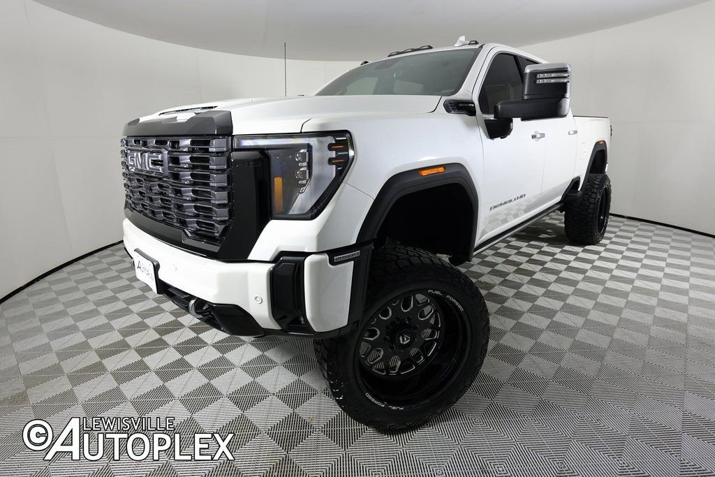Used 2025 GMC Sierra 2500 Denali Ultimate AWD/4WD image 1