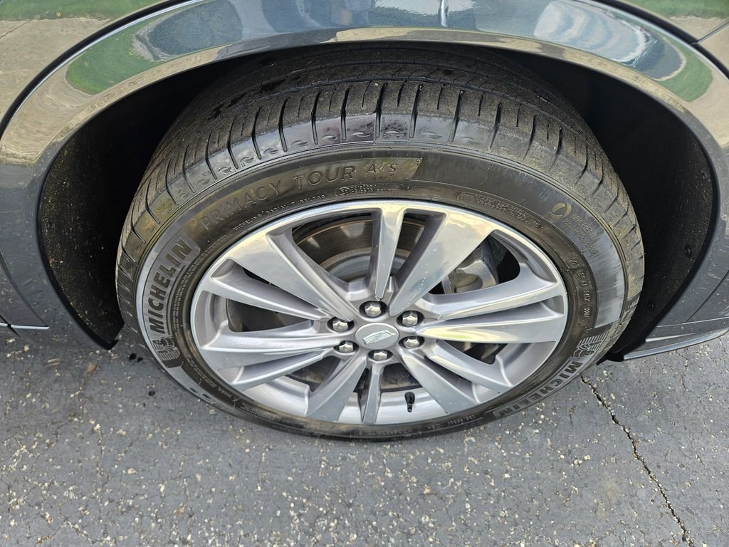 Used 2020 Cadillac XT6 Premium Luxury w/ LPO, Floor Liner Package image 12