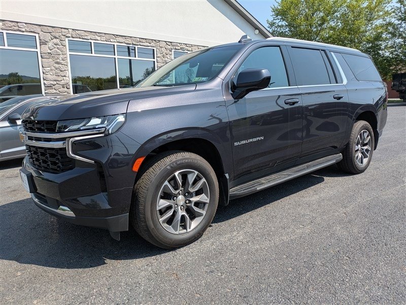 Used 2023 Chevrolet Suburban LS image 1