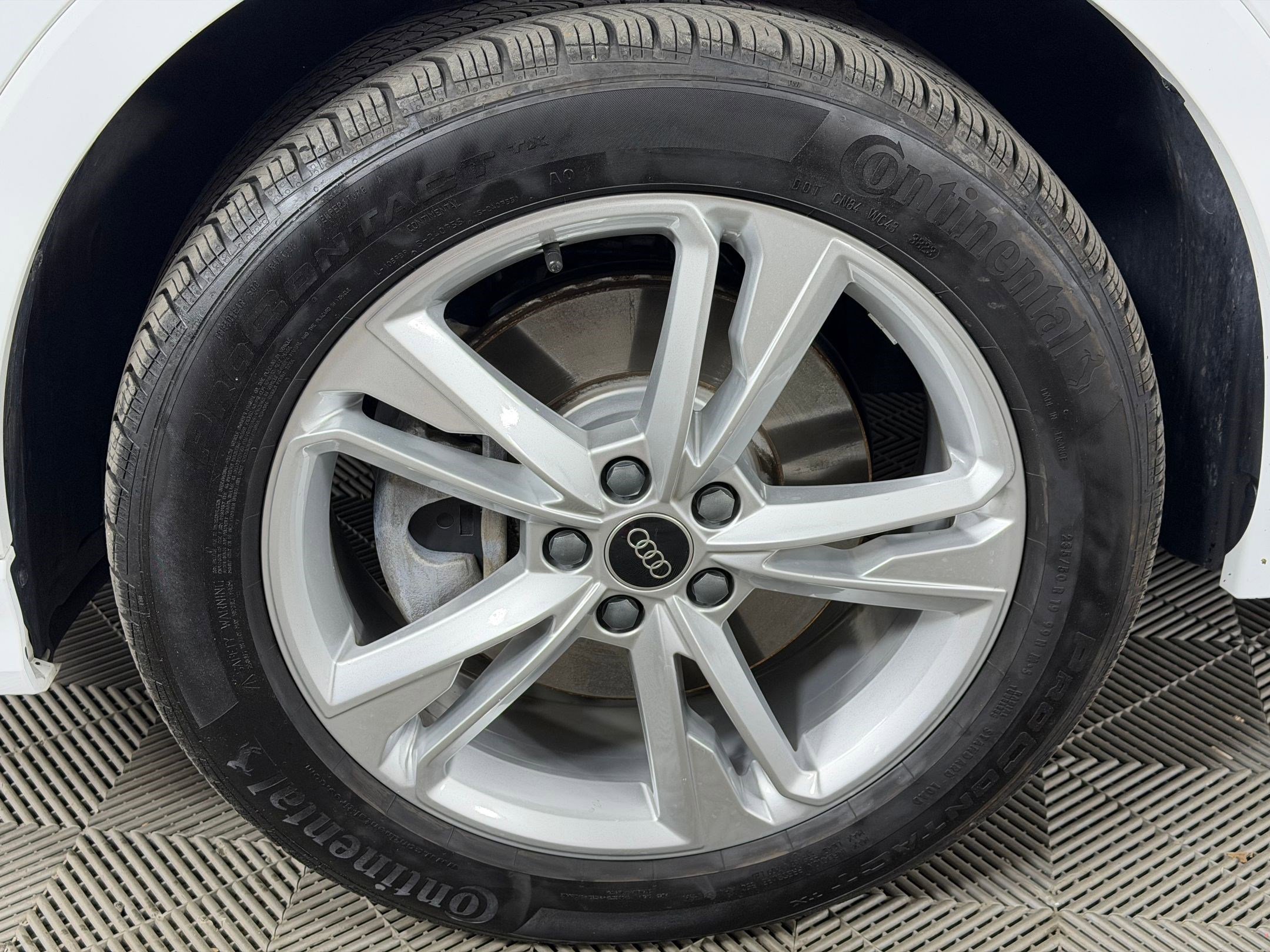 Certified 2024 Audi Q3 2.0T Premium Plus AWD/4WD image 12