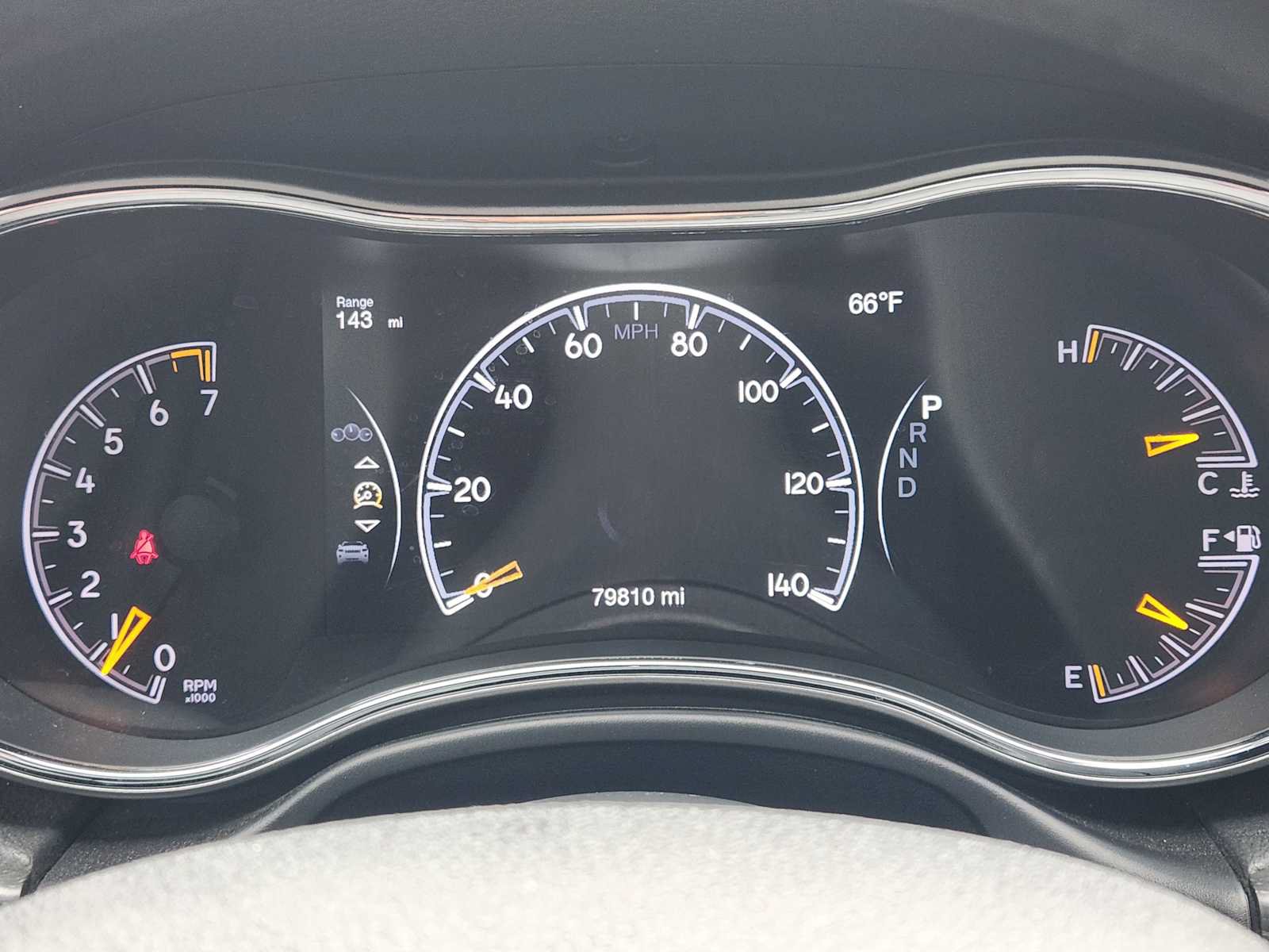 Used 2018 Jeep Grand Cherokee Altitude RWD image 15