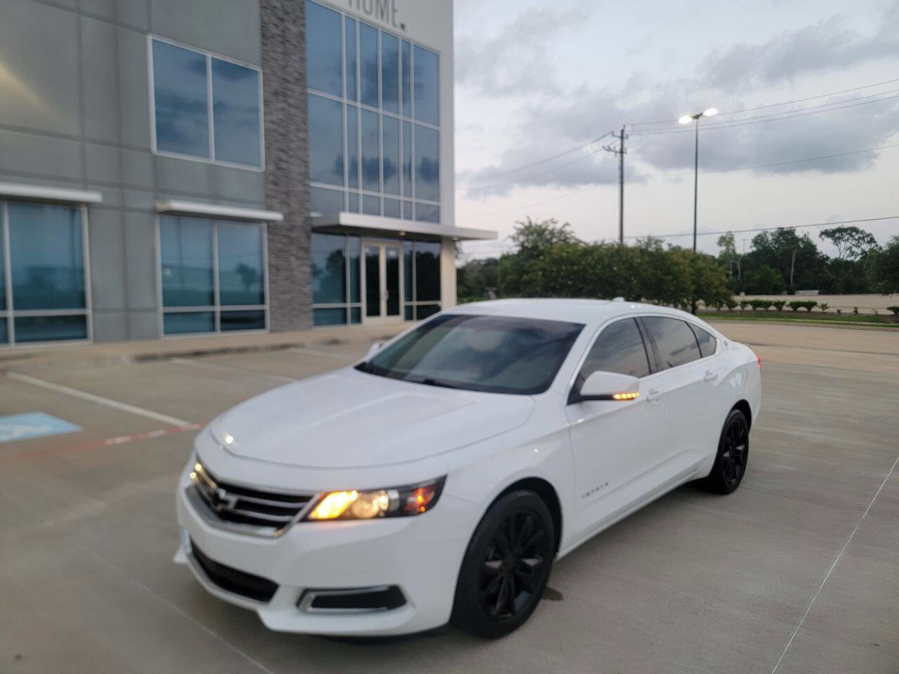 Used 2016 Chevrolet Impala LT