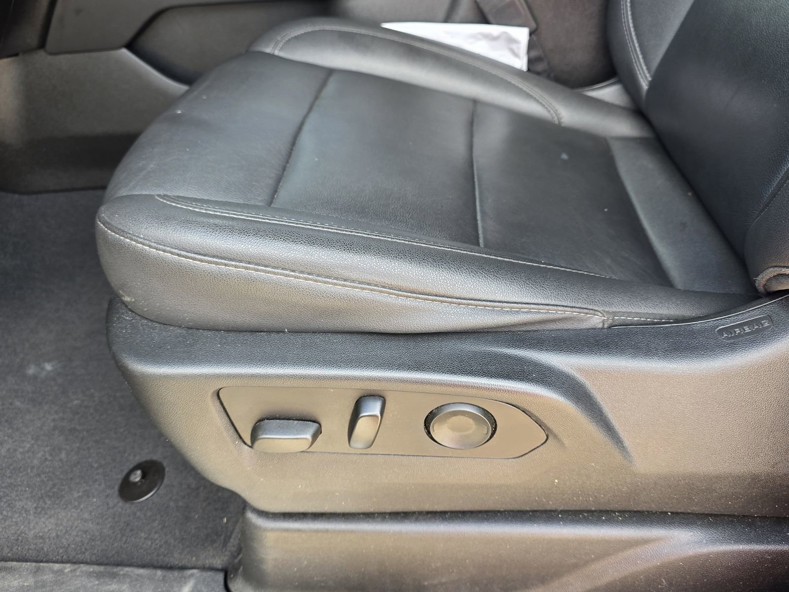 Used 2023 Chevrolet Tahoe LT w/ Luxury Package image 21