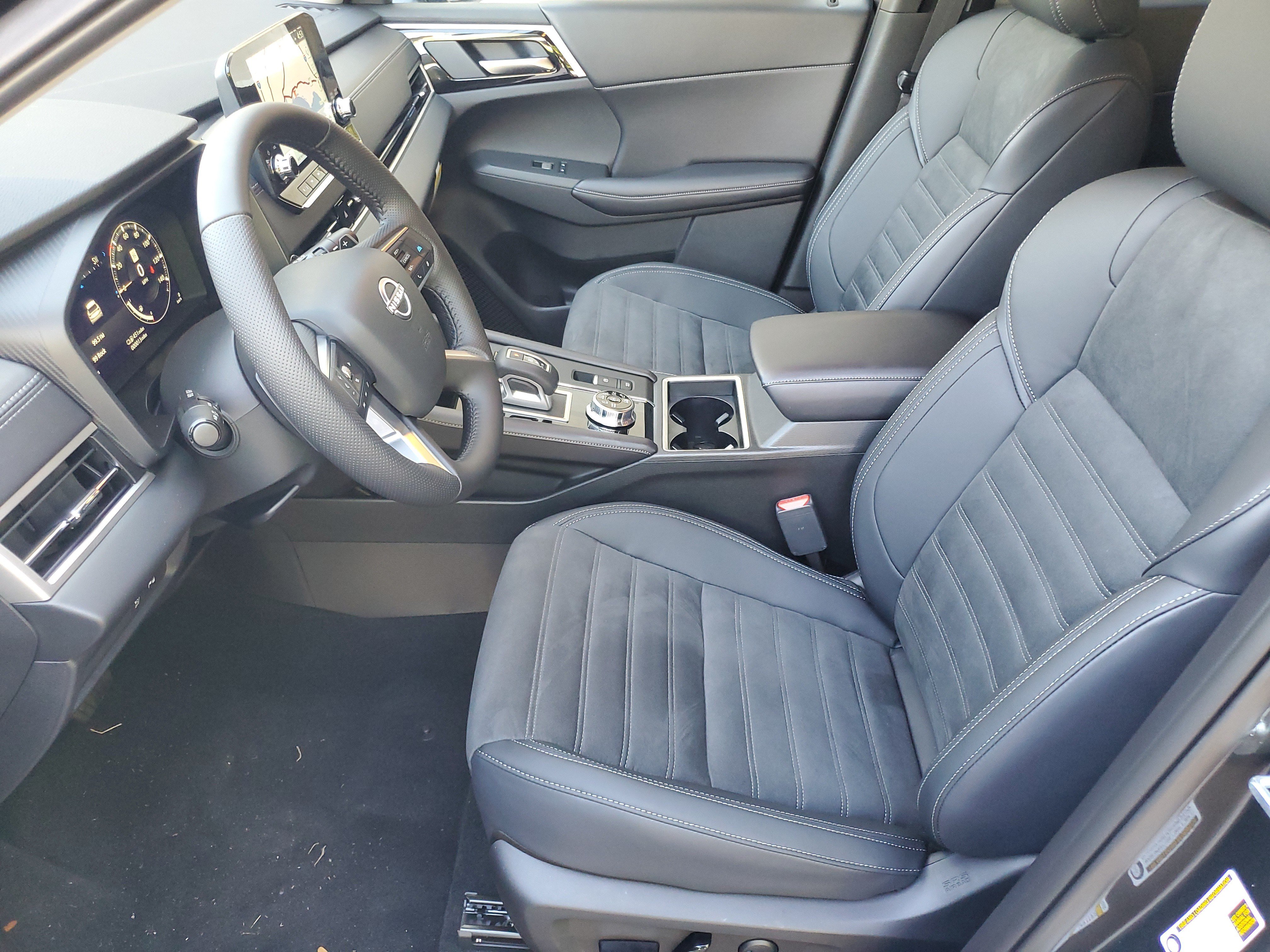 New 2026 Nissan Rogue SL AWD/4WD image 12