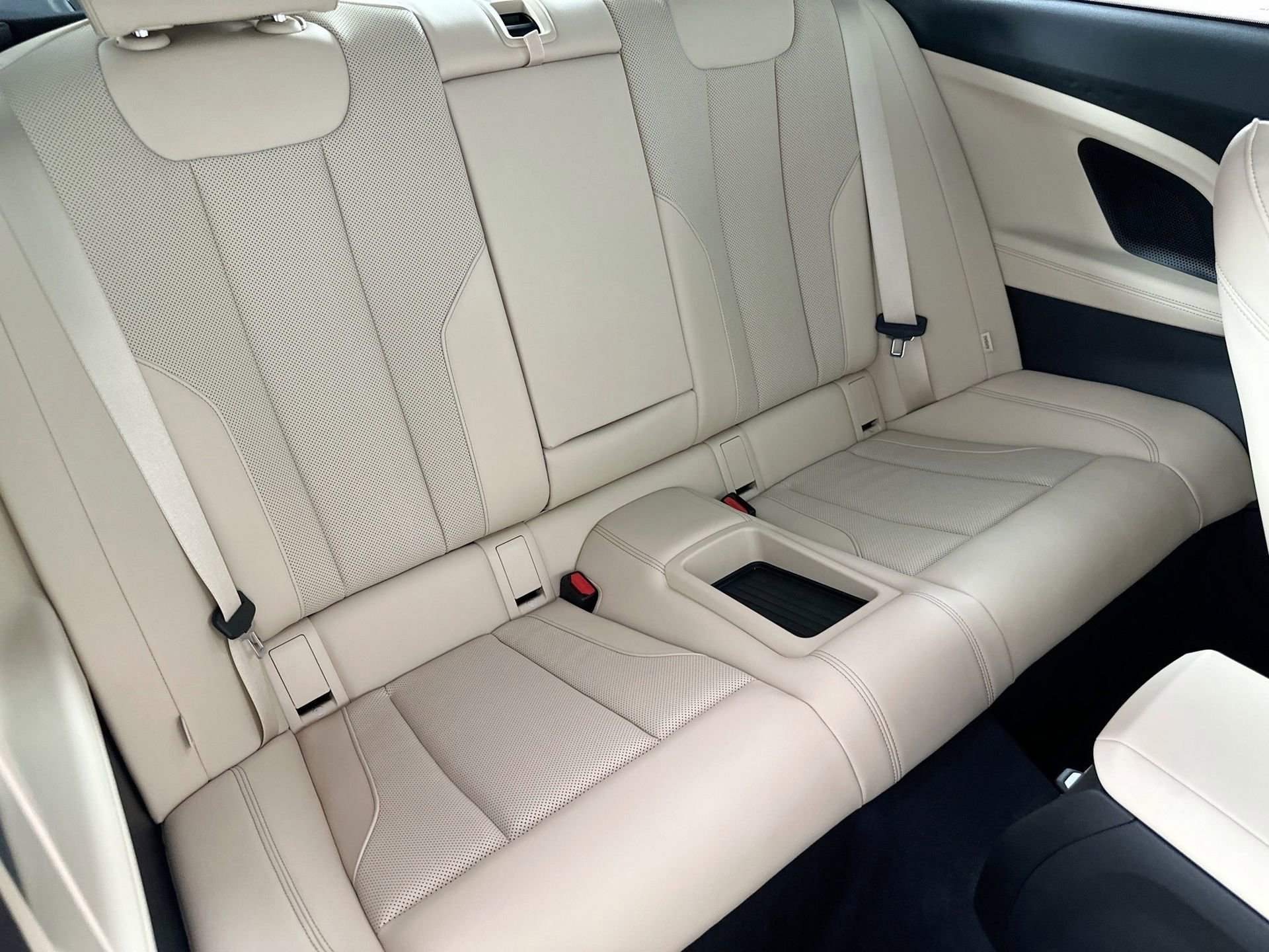 Used 2025 BMW 230i Coupe w/ Premium Package image 24