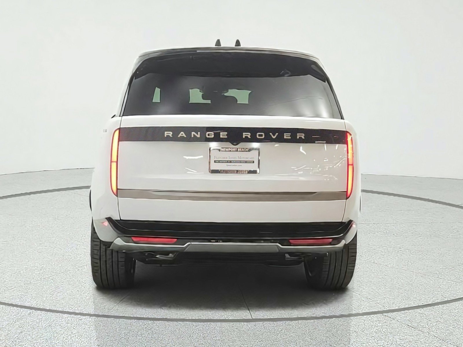 Used 2026 Land Rover Range Rover SE AWD/4WD image 6