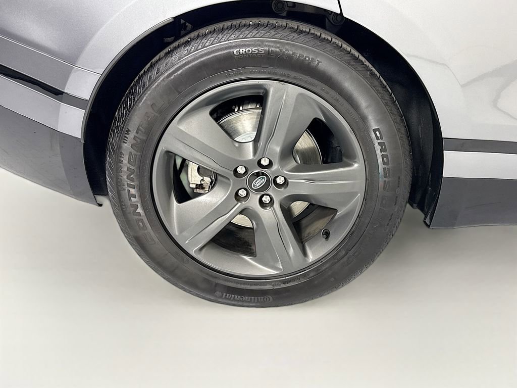 Used 2023 Land Rover Range Rover Velar R-Dynamic S image 33