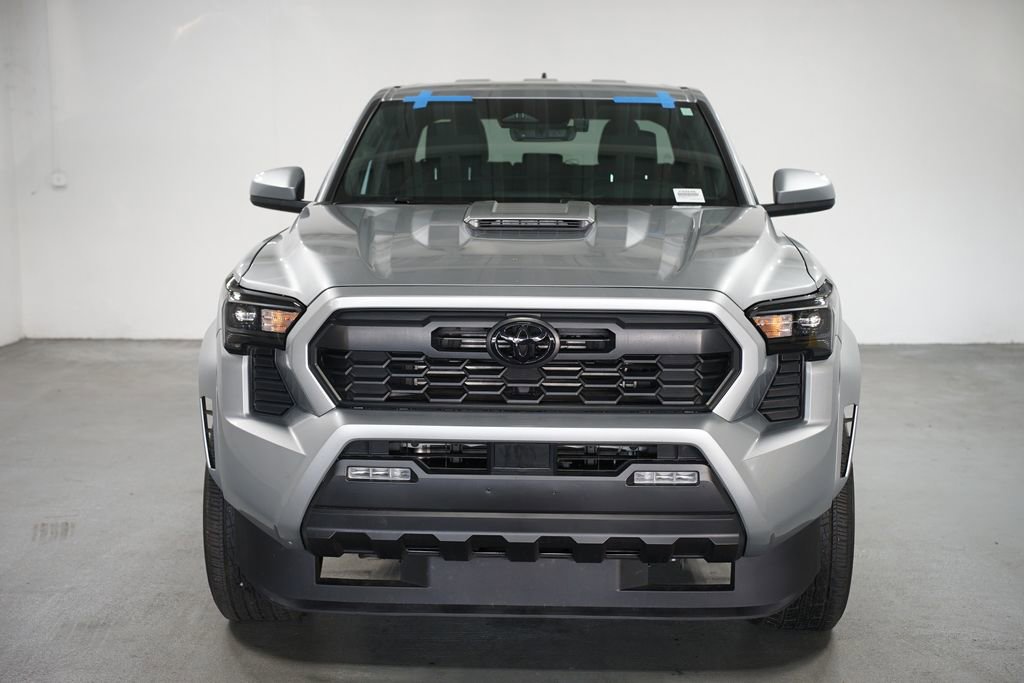 Used 2024 Toyota Tacoma TRD Sport image 2