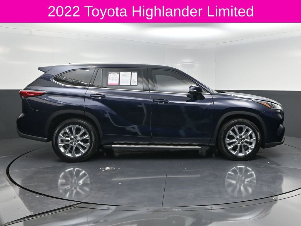 Used 2022 Toyota Highlander Limited image 4