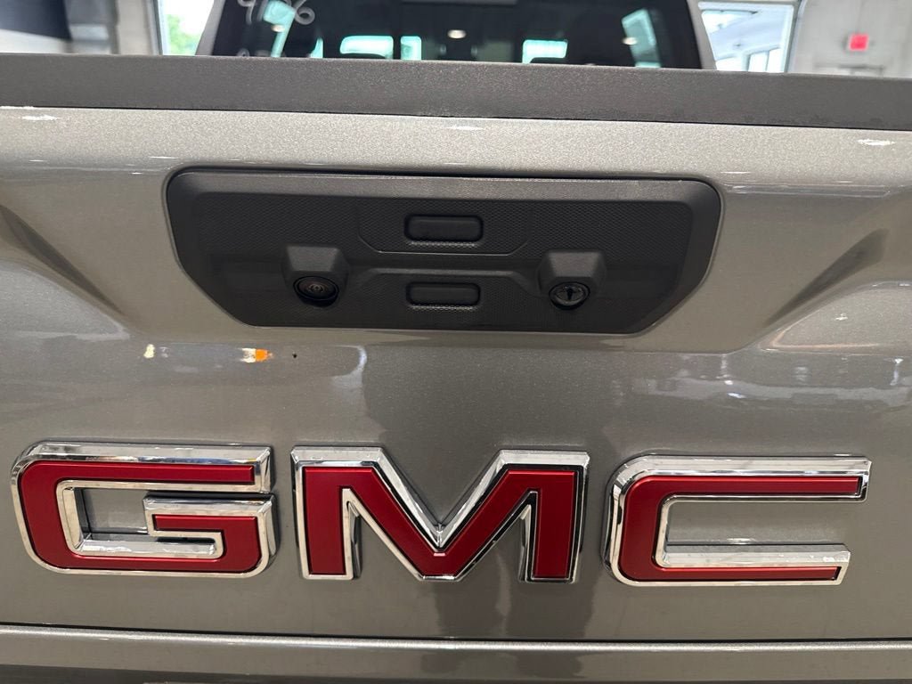 New 2026 GMC Sierra 1500 SLT w/ SLT Convenience Package AWD/4WD image 9