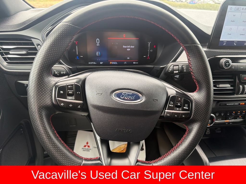 Used 2025 Ford Escape ST-Line FWD image 14
