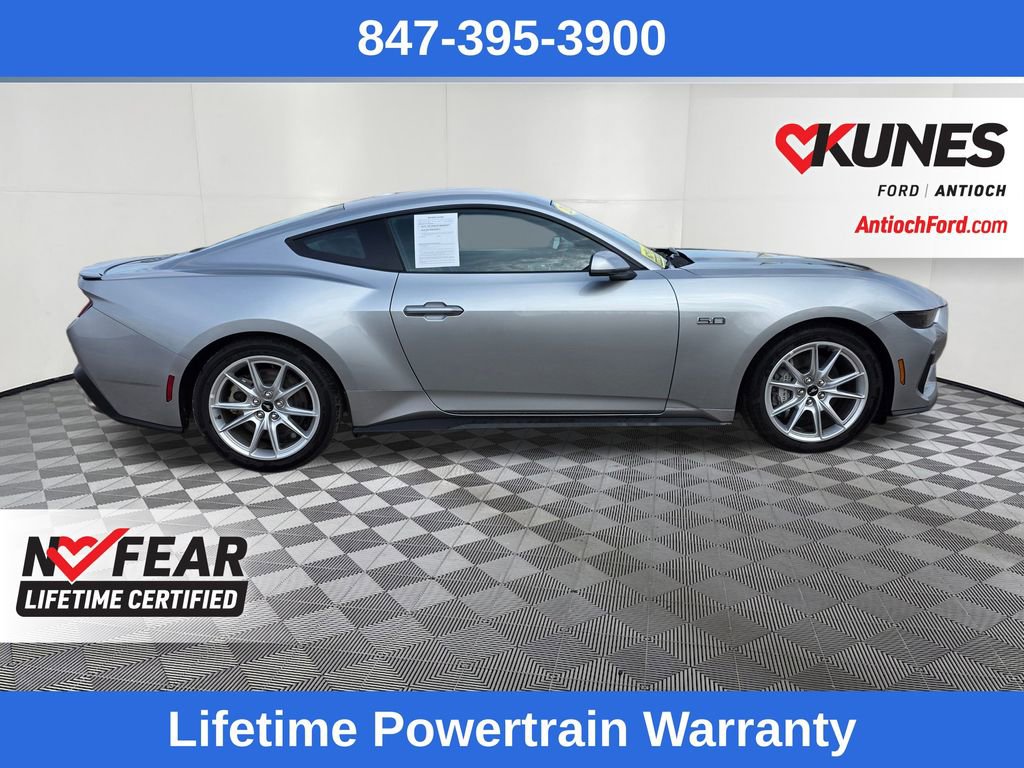 Used 2025 Ford Mustang GT Premium image 8