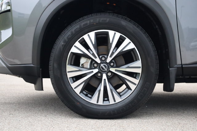 Certified 2023 Nissan Rogue SV AWD/4WD image 9