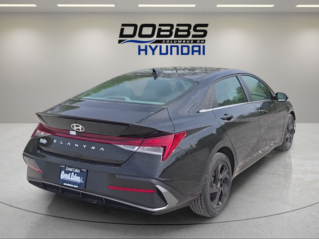 New 2026 Hyundai Elantra SEL Sport Premium FWD image 5