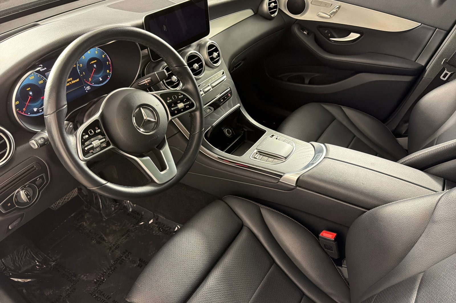 Used 2022 Mercedes-Benz GLC 300 w/ Premium Package Lite image 9