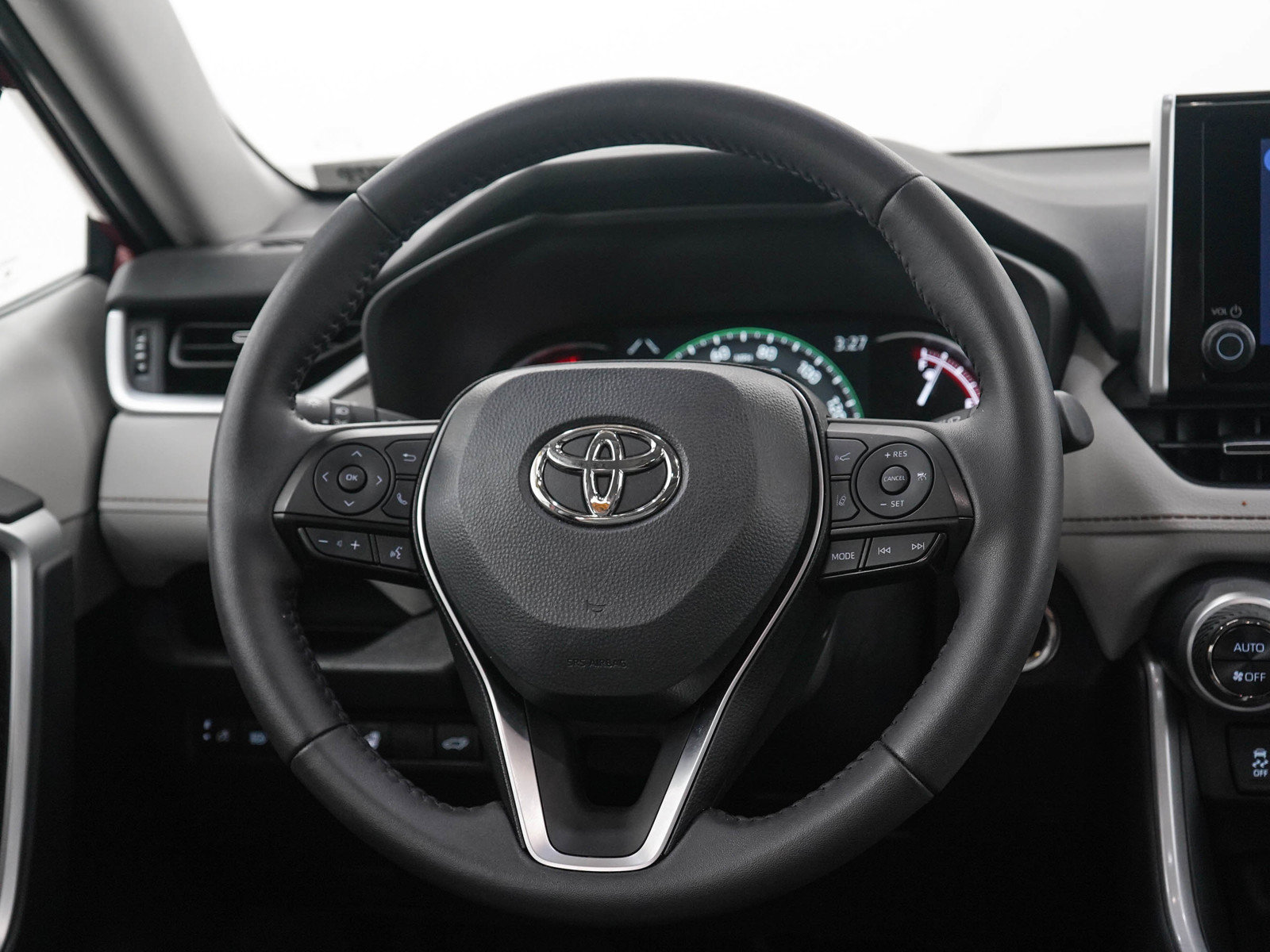 Used 2025 Toyota RAV4 XLE Premium w/ Weather Package AWD/4WD image 17