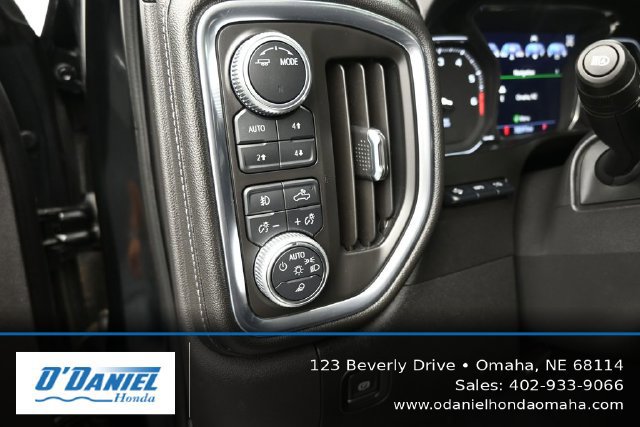 Used 2020 GMC Sierra 1500 Denali w/ Denali Premium Package AWD/4WD image 27