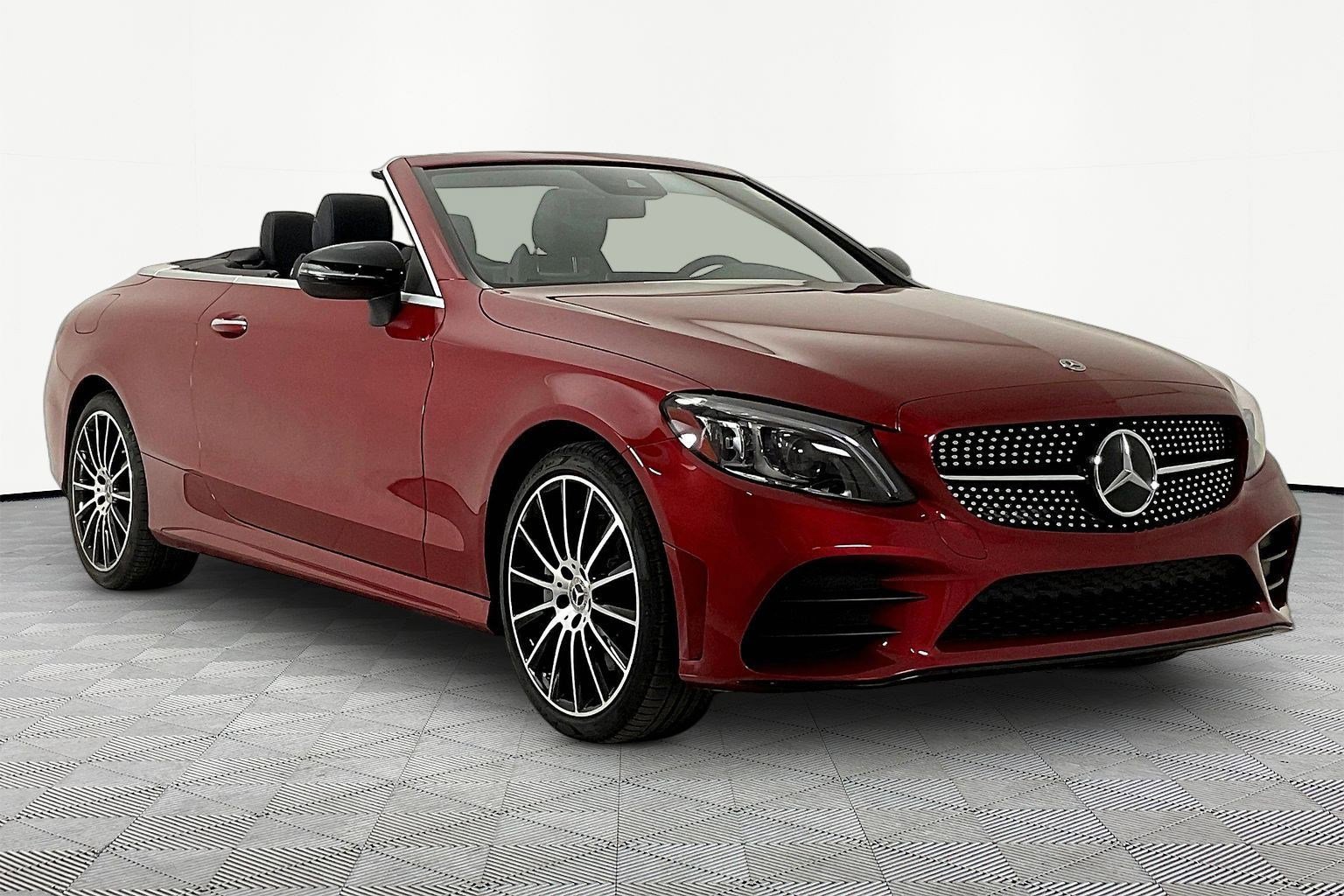 Used 2023 Mercedes-Benz C 300 4MATIC Cabriolet image 3