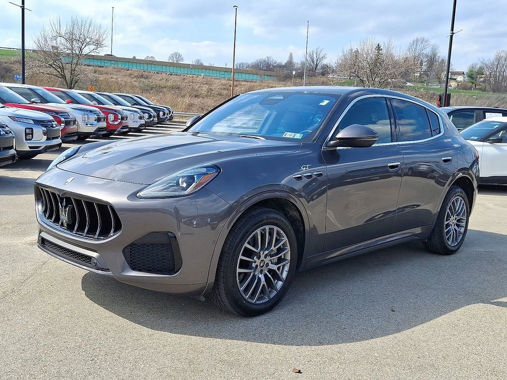 Used 2024 Maserati Grecale GT image 3