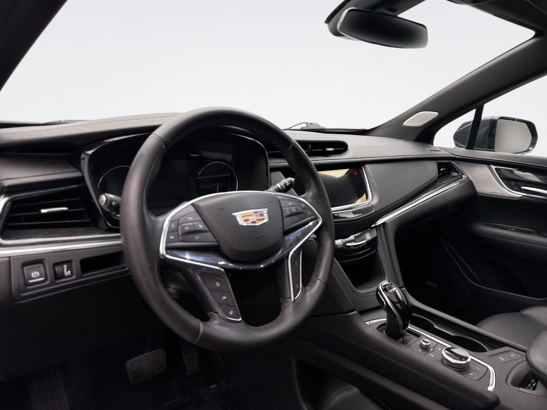 Used 2023 Cadillac XT5 Premium Luxury w/ LPO, Floor Liner Package AWD/4WD image 10