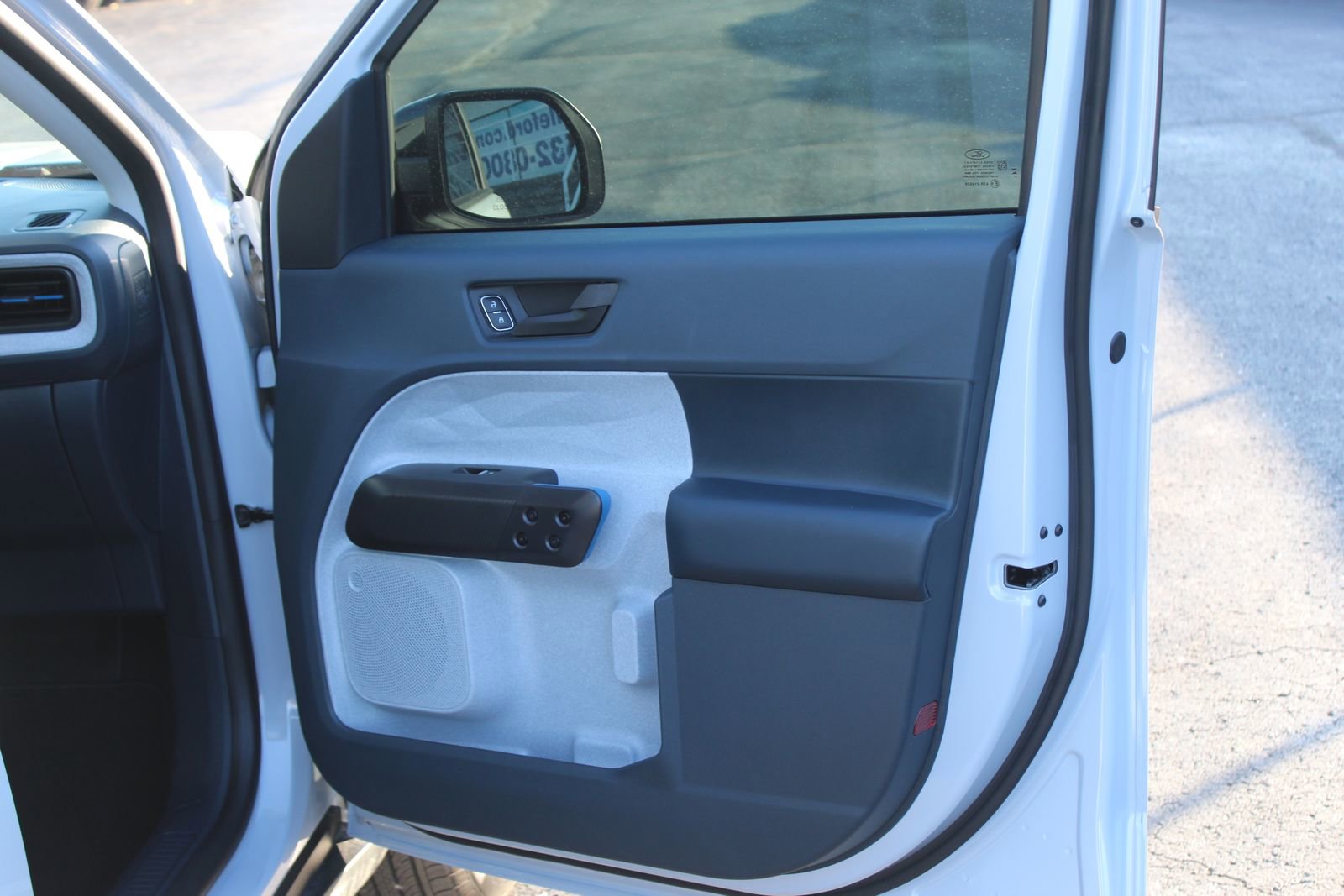 Used 2025 Ford Maverick XLT w/ Equipment Group 301A image 10