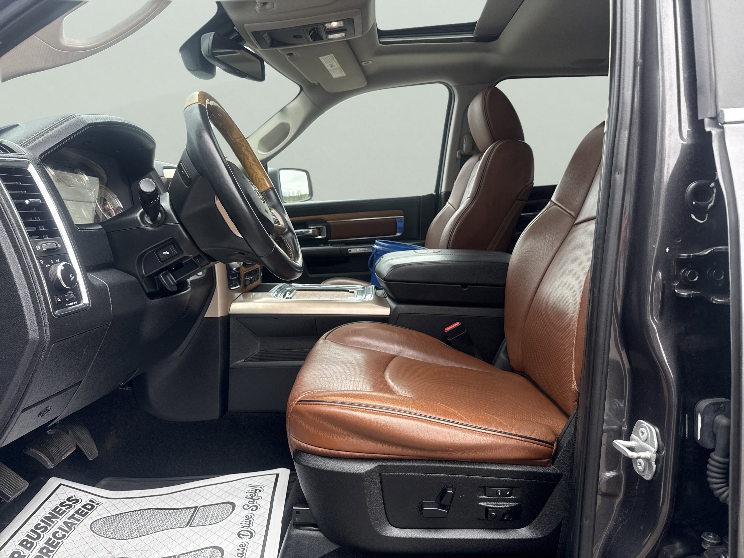Used 2017 RAM 1500 Laramie Longhorn AWD/4WD image 17