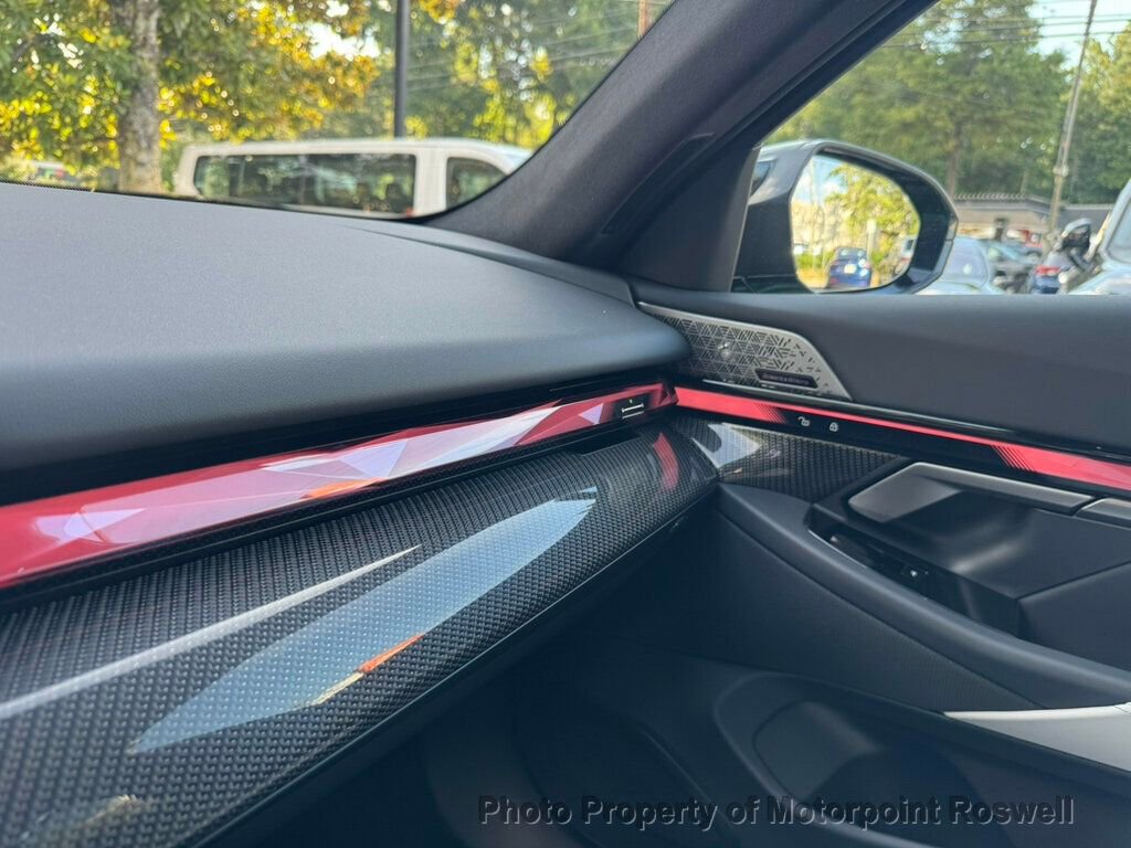 Used 2026 BMW M5 w/ Carbon Package image 18