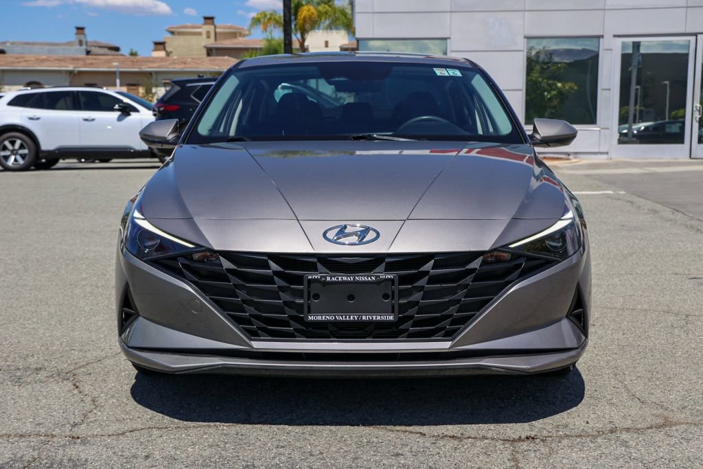 Used 2021 Hyundai Elantra SE FWD image 9