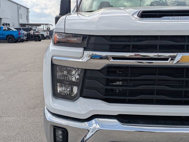 Used 2025 Chevrolet Silverado 2500 LT w/ Convenience Package image 10